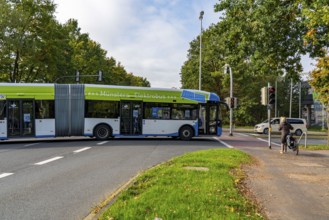 Electric bus from Stadtwerke Münster, at a fast charging station, bus stop, Dieckmannstrasse bus