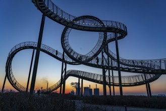 Landmark Angerpark Tiger & Turtle, Magic Mountain, walk-in sculpture in the form of a rollercoaster