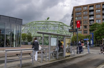 The Fiestappel, bicycle car park for over 900 bicycles, in a stylised apple shape, in Alphen aan