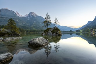 Hochkalter reflected in Hintersee, at sunset, Berchtesgaden National Park, Ramsau, Upper Bavaria,