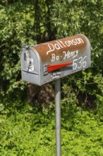 Letterbox, Dalton, Daltons, Daltonson, Bo-Henry, no advertising, American