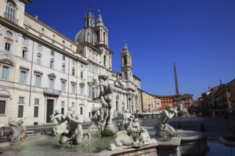 Fontana del Moro, Moor Fountain, Church of Sant'Agnese in Agone, Piazza Navona, Parione