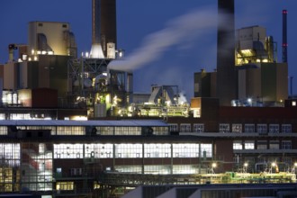 Bayer AG site in the evening, agrochemical and pharmaceutical company, Leverkusen, Bergisches Land,