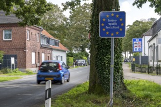 Green border, border crossing without controls, north of Straelen near Arcen NL, from the