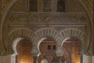 Horseshoe arch to the Salón de los Embajadores, Ambassadors' Hall, Alcázar, Seville, Andalusia,