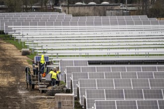 Construction of a solar park in Neukirchen-Vluyn, over 10, 000 solar modules will be installed on 4