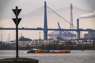 View across the Elbe to the Köhlbrand, estuary of the Süderelbe into the Norderelbe, with Köhlbrand