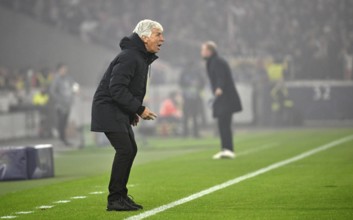 Coach Coach Gian Piero Gasperini Atalanta BC Bergamo on the sidelines Gesture Gesture Behind Coach