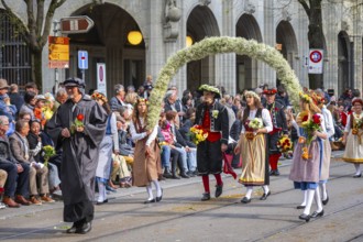 Parade of historically costumed guildsmen, Sechseläuten or Sächsilüüte, Zurich Spring Festival,