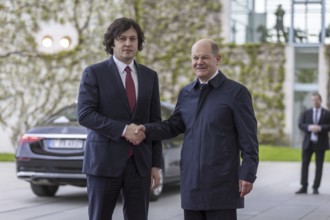 Federal Chancellor Olaf Scholz (SPD) welcomes Irakli Kobakhidze, Prime Minister of Georgia, to the