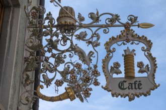 Wrought iron nose plate of a confectionery, Rottweil, Baden-Württemberg, Germany, Europe