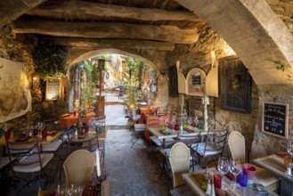 Restaurant, Bormes-les-Mimosas, Département Var, Provence-Alpes-Côte d'Azur, South of France,