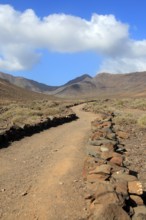 Footpath trail from Gran Valle to Cofete, Jandia peninsula, Fuerteventura, Canary Islands, Spain,