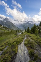 Mountain landscape with mountain peak Steinmandl and Großer Möseler with glacier Waxeggkees,