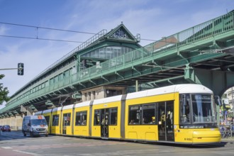 Tram, Schönhauser Allee, Prenzlauer Berg, Pankow, Berlin, Germany, Europe