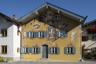 Façade with Lüftlmalerei, Haus Fürst, Mittenwald, Werdenfelser Land, Upper Bavaria, Bavaria,