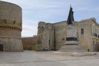 Piazza degli Eroi, old town centre with city walls, Otranto, Province of Lecce, Salento Peninsula,