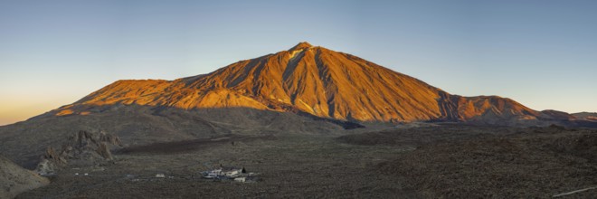 Panorama during the ascent to Alto de Guajara, 2715m, over the Teide National Park, Parque Nacional