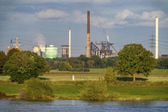 Hüttenwerke Krupp-Mannesmann, HKM in Duisburg-Hüttenheim, 2 blast furnaces, coking plant, Rheinauen