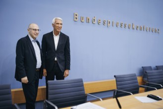 Ralf Wintergerst, Bitkom President and Sinan Selen, Vice President of the Federal Office for the