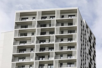 New construction of a high-rise building in Gropiusstadt in the Neukoelln district, 22/08/2022