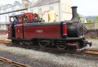 Steam train of Welsh Highland Railway, Porthmadog station, Gwynedd, north west Wales, UK