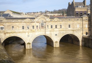 Pulteney Bridge and the River Avon, Bath, north east Somerset, England, United Kingdom, Europe