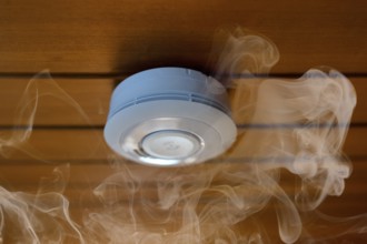 Home smoke detector, battery-operated smoke detector, smoke, wooden ceiling, building services,