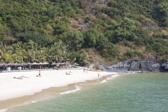 Cat Co Beach and the karst rocks of Lan Ha Bay, Cat Ba Island, Halong Bay, Vietnam, Asia