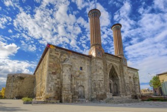 Twin minaret Cifte Minareli Madrasa, Erzurum, Turkey, Asia