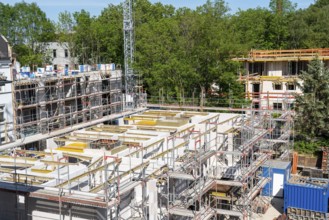 Building site, new construction of apartment blocks, shell construction, Essen, North