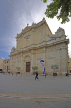 Baroque church Notre-Dames-des-Angers, L'Isle-sur-la-Sorgue, Vaucluse, Provence, France, Europe