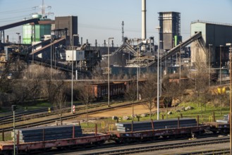 Coking plant of HKM, Hüttenwerke Krupp-Mannesmann in Duisburg-Hüttenheim, diesel locomotive with