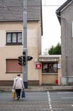 Trinkhalle, kiosk, very small, narrow, between two residential buildings, in Wattenscheid, on