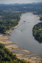 The Rhine at extremely low water, near Bad Honnef, below the Drachenfels, Nonnenwerth Island, dry