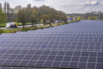 Solar park near Neukirchen-Vluyn, along the A40 motorway, over 10, 000 solar modules spread over 4