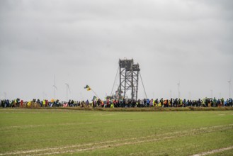 Demonstration against the demolition of the lignite village of Lützerath, from the village of