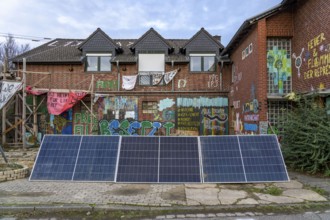 Camp of climate activists in the rest of the village of Lützerath, the last place to be excavated