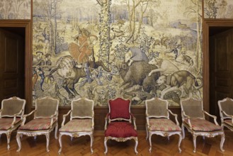 New Meersburg Castle, Audience Room with tapestry of Emperor Maximilian II hunting, Meersburg,