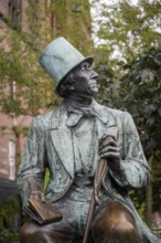 Poet and writer Hans Christian Andersen, bronze sculpture by Henry Luckow-Nielsen, Hans Christian