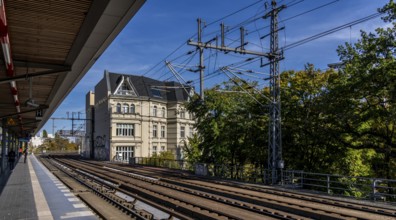 Tiergarten S-Bahn station with local and long-distance trains, Berlin, Germany, Europe