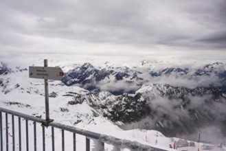 Onset of winter in May, panorama from the summit station of the Nebelhorn, 2224m, to Höfats, 2259m,