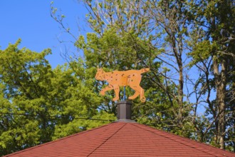 Lynx figure, lynx station, replica, big cat, lynx info point at the car park at Wildenstein Castle,