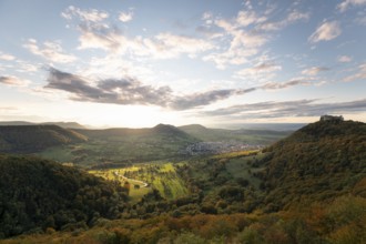 Autumnal atmosphere on the Swabian Alb with the ruins of the castle fortress of Hohen Neuffen at