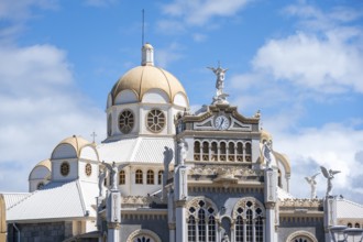 Exterior view, Basílica de Nuestra Señora de Los Ángeles, Cartago, Costa Rica, Central America