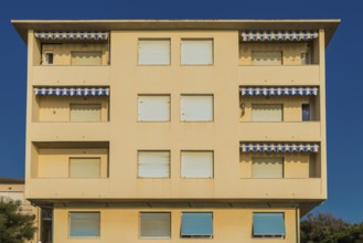 Facade, residential building, empty, nobody, closed, property, property crisis, crisis, economic