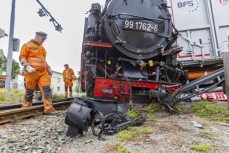 There was a serious accident between a train on the Weißeritz Valley Railway and a lorry from the