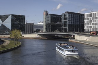 Boat on the Spree with Berlin Central Station in the background in Berlin, 28/03/2024