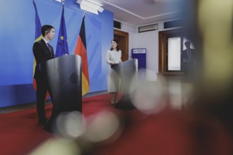 (R-L) Annalena Bärbock (Alliance 90/The Greens), Federal Foreign Minister, and Mihai Popsoi,