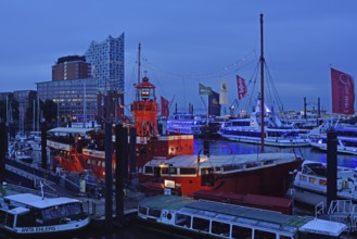 Europe, Germany, Hamburg, Elbe, HafenCity, Kehrwiederspitze, glass facade, Elbe Philharmonic Hall,